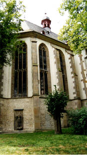 Das Bild zeigt die Gau-Odernheimer Rufus-Kapelle.