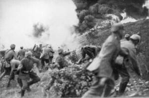 Angriff deutscher Soldaten bei der Schlacht von Verdun 1916