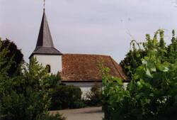 Das Bild zeigt eine Ansicht der Kapelle von St.Margareta in Lonsheim.