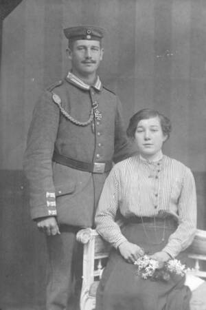 Geschwister Johann und Lina Dennebaum 1915