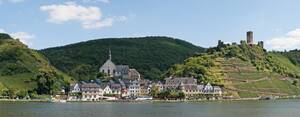 Panoramablick von Ellenz auf Beilstein und Burg Metternich