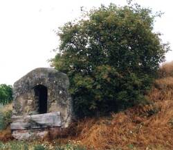 Das Bild zeigt ein Weinbergshaus in Framersheim