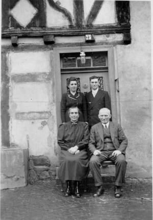 Hochzeitsfoto Agnes und Hugo Herrmann mit Katharina und Johann Mies.