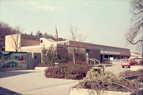 Abb. 1: Die Grundschule in den 1970er Jahren