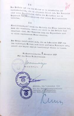 Die Hauptausfertigung des Mietvertrages zwischen der Kreisverwaltung St. Goarshausen und dem Reichsschatzmeister der NSDAP vom 8. Dezember 1937. Das Dokument trägt die Siegel und Unterschriften des Landrates, der Gauleitung und des in München residierenden Reichsschatzmeisters der NSDAP, Franz Xaver Schwarz. Die Tatsache, dass der Mietvertrag der Genehmigung durch die oberste Parteiführung bedurfte, wirft ein Schlaglicht auf das die NSDAP kennzeichnende Führerprinzip.