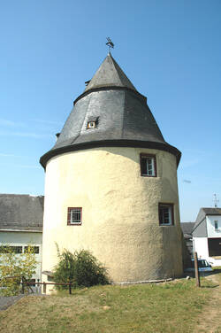 Zu sehen ist der Schinderhannesturm in Simmern