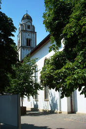 Das Bild zeigt die evangelische Kirche in Guntersblum