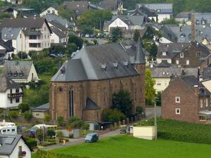 Die neue Pfarrkirche St. Martin in Ellenz