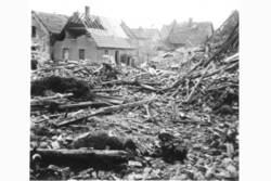 Vordere Talstraße 1945 nach Bombenangriff vom 1.2.1945; Häuser zwischen Im Brühl und Vordere Talstraße