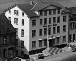 Ansichtskarte aus dem Jahre 1939 mit dem „neuen würdigen, Erscheinungsbild“ des vormaligen „Judenhauses“
